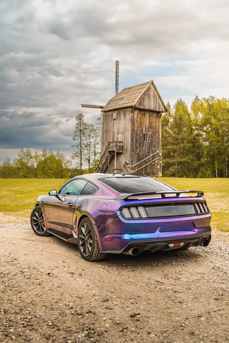Ford Mustang GT — tył samochodu